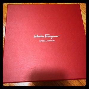 Salvatore Ferragamo Double Gancini Belt Gift Box
